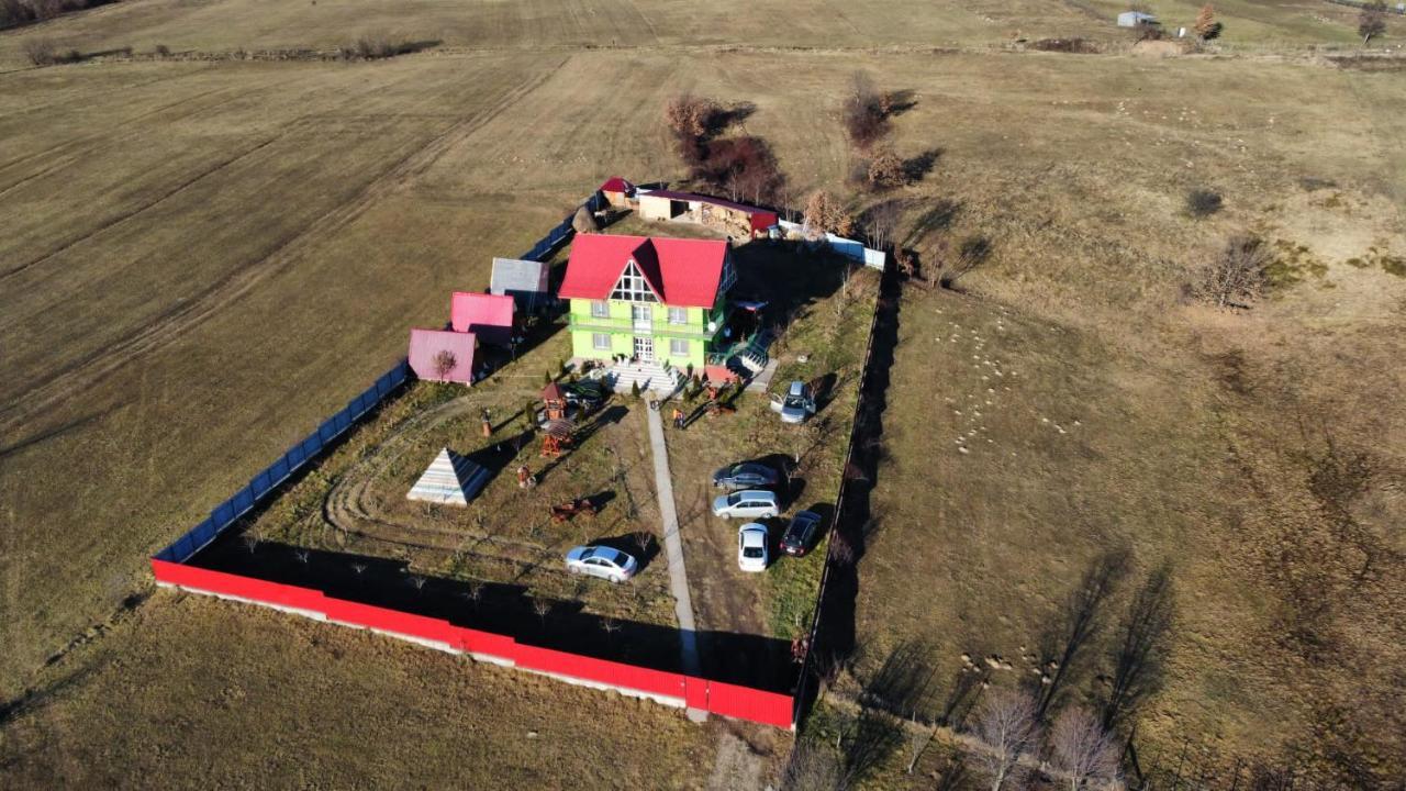 La Capra Vecinului Villa Oglinzi Exteriör bild